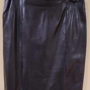 Ladies Danier Leather Skirt